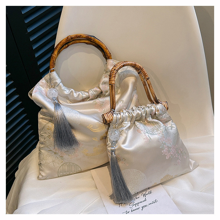 2025 new bag, new Chinese style horse face skirt, qipao, Hanfu, ancient rattan weaving, hand-held bamboo designer, ethnic style, handmade jacquard bag