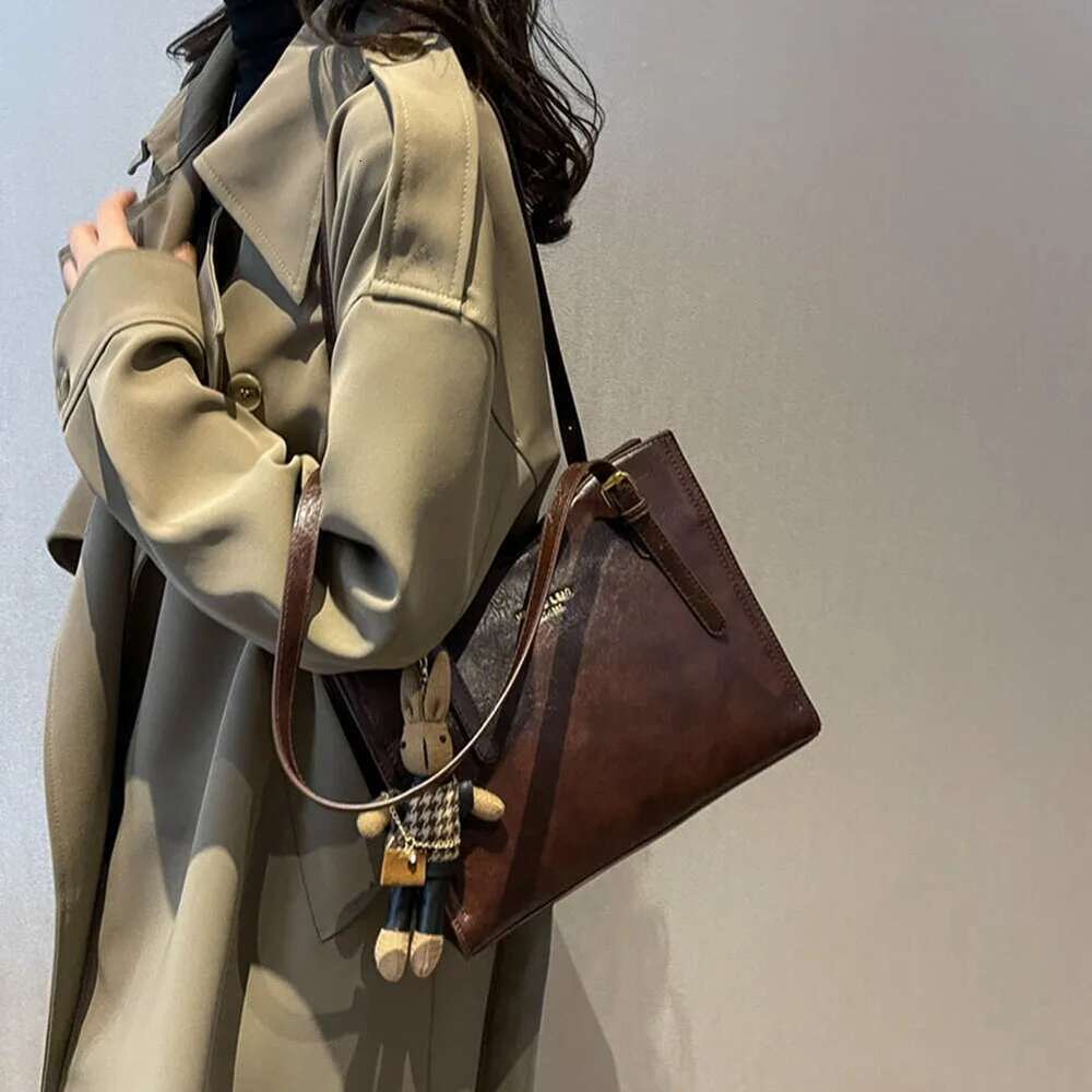 Pendant, Retro With Casual Shoulder Large Capacity Fashionable, Solid Color Bag Women's Travel Handbag Pendant, Fashionable,