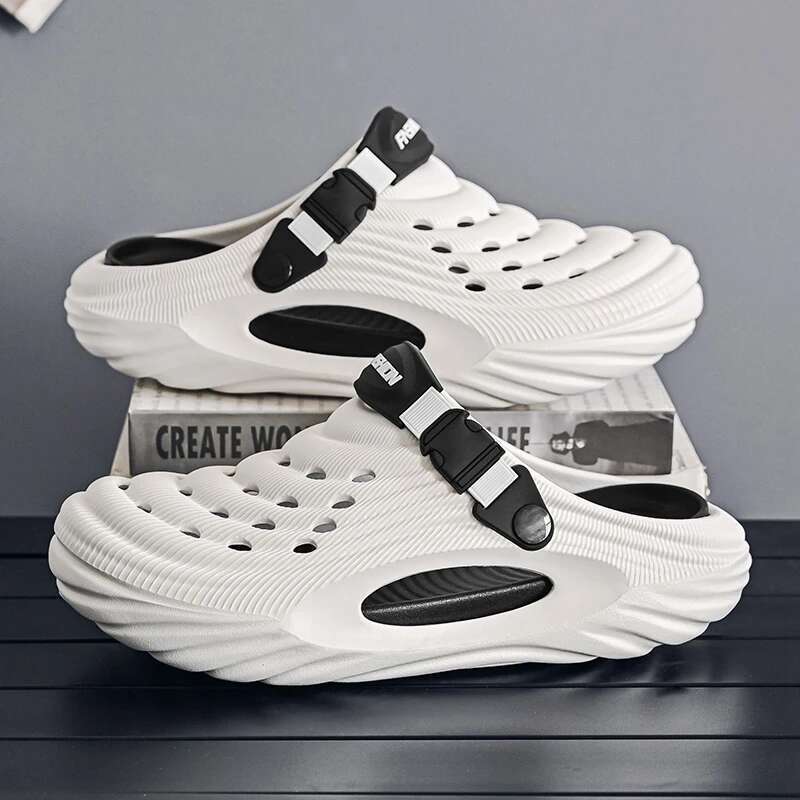 Casual Clogs Mens Sandals Summer EVA Beach for Men Fashion Hollow-out Slippers Solid Color Garden Shoes Closed-toe