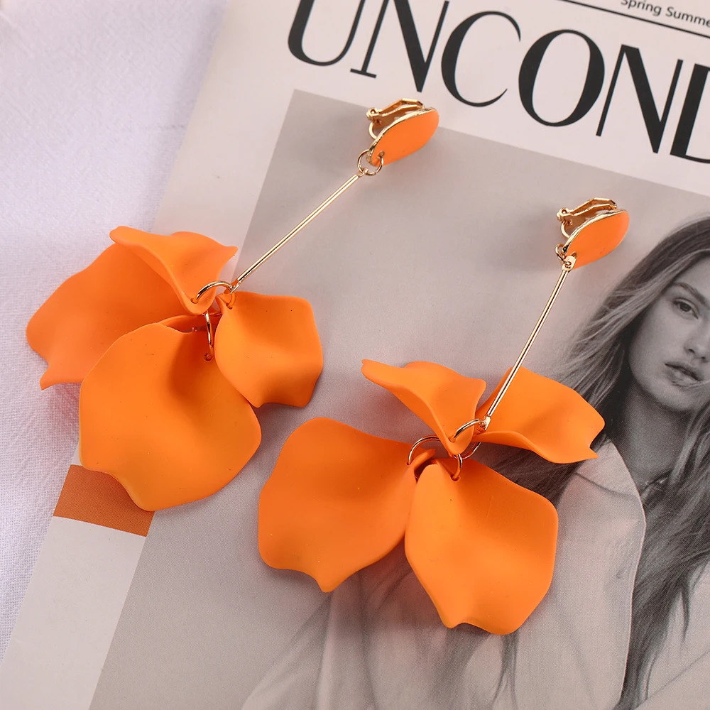 Romantic Sweet Acrylic Petal Long Dangle clip Earrings For Women Girl Trend Fairy Grunge Pendant Jewelry Accessories 250513