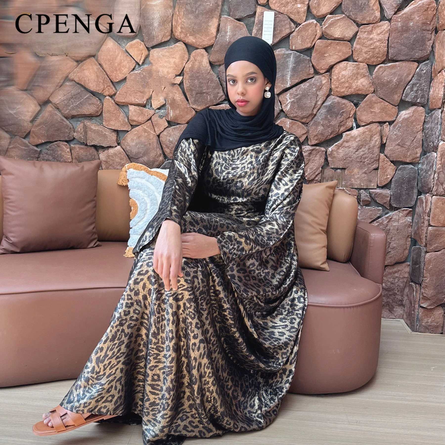 2025 Luxury Dubai Abaya Dress for Women Eid Arabic Femme Slim Leopard Print Robe Islamic Moroccan Kaftan Fashion Turkey Gown X250514