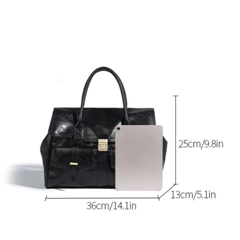 Vintage High Appearance Level Large Capacity Casual Versatile Tote Briefcase Niche Design Commuter Shoulder Bag