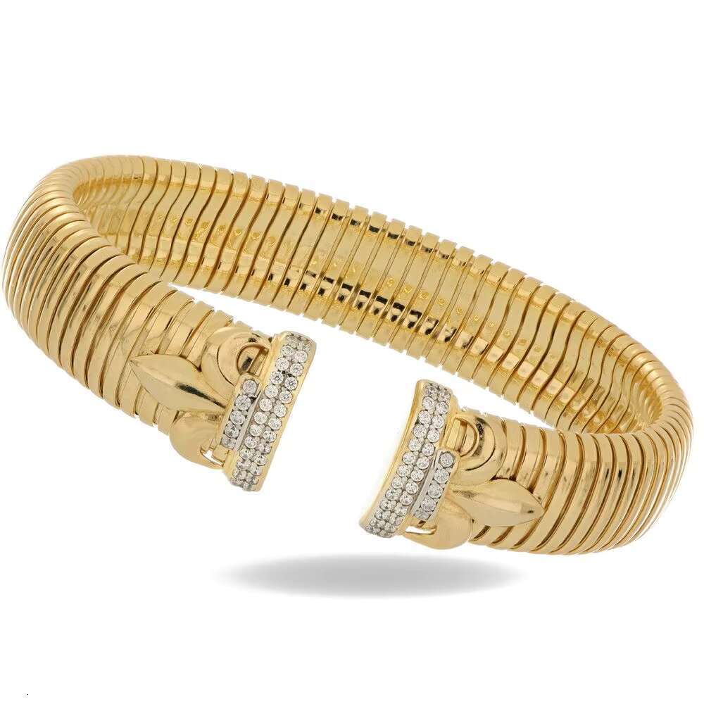 Made in Italy, luxurious handmade gold cuff bracelet with leaf decoration and sparkling microcrystalline CZ, elegant