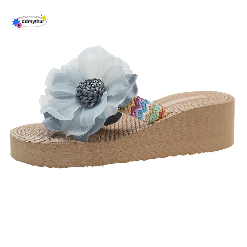 New niche fairy style slope heel flip flops for women's summer fashion grass woven flower thick soled countryside vacation beach shoes ddmythur