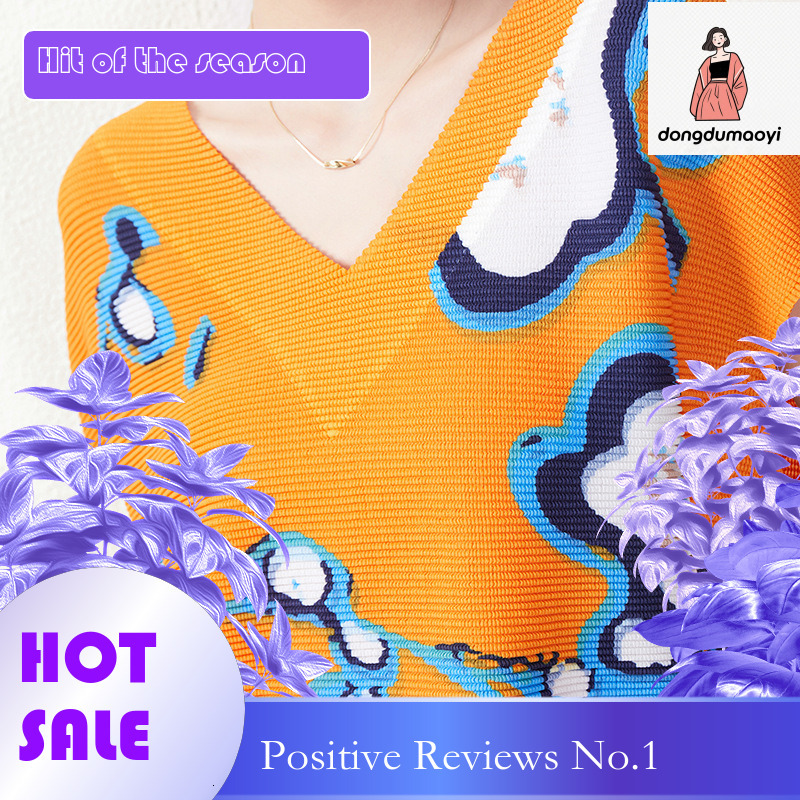 dongdumaoyi Miyake Autumn Costume Art New Style Wrinkle Printed V-neck Knitted Shirt, Vest, Women's Slimming Cover, Top