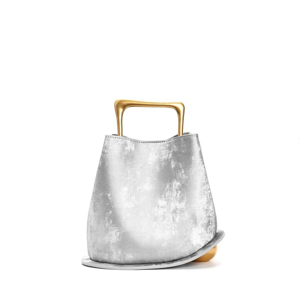 Designer Bag 2025 New Chinese Style Casual Office Lady Bucket Personalized Moda Commuter All-Match Messenger Practical Haruku Clutches Luxury Bag