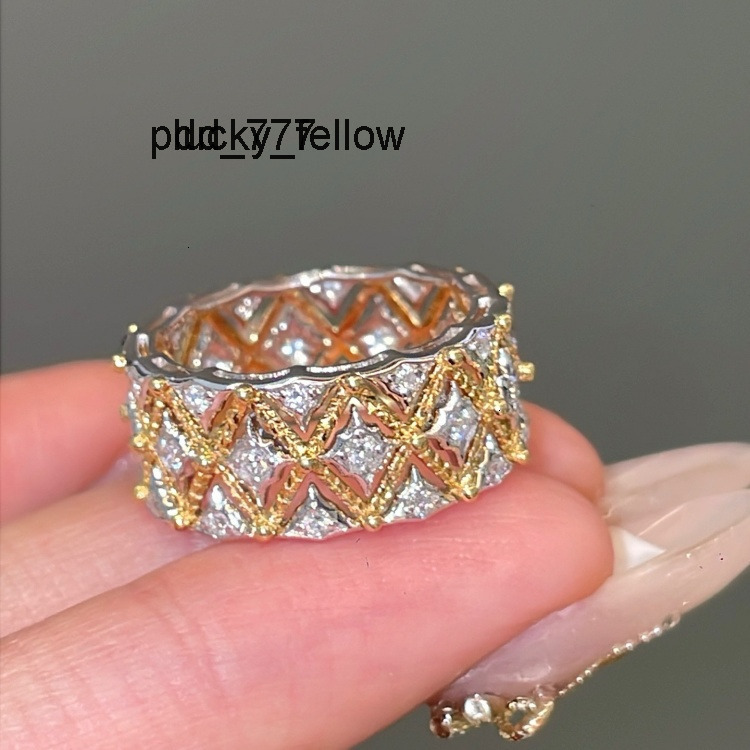 S925 Silver High Fashion Womens Ring European Style with Mossan Diamond Beautiful Moissanite Rings