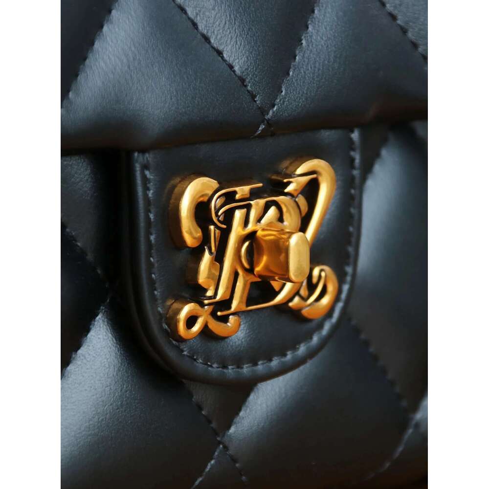 Fashion Spring And Summer 2025 New Rhombic Chain Temperament Handbag High Sense Niche Design Shoulder Messenger B