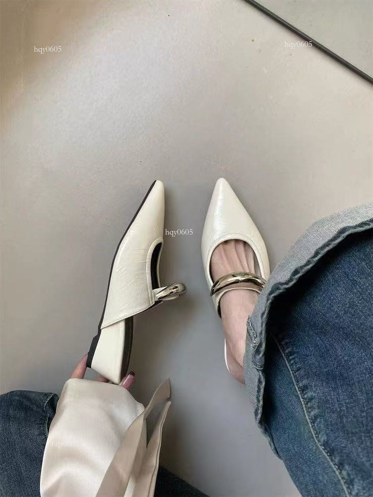 Top quality brand new free delivery designer single shoe slanted tip 2025 spring/summer new thick heel women's casual French sandals new fashion 