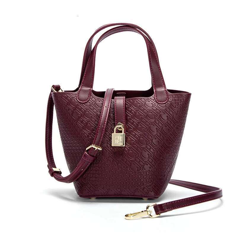 Retro Classic Women's Fashion Handbags Pure Color Design Metal Lock Buckle Accessories Ladies Shoulder Bags Minimalist Versatile
