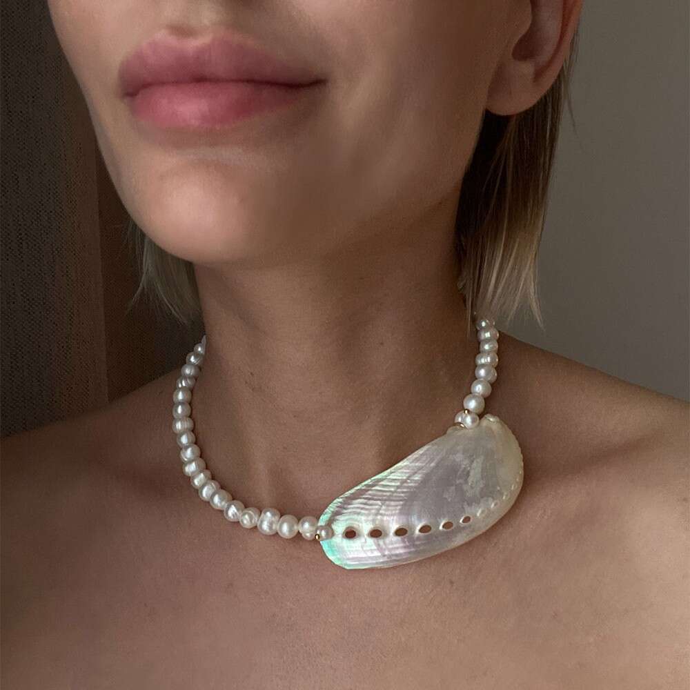 Exaggerated natural shell patchwork collarbone chain ocean style on holiday necklace