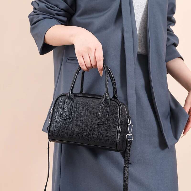 Leather Boston Pillow Women's 2025 New Soft Cowhide Premium Commuter Casual Handheld Messenger Bag