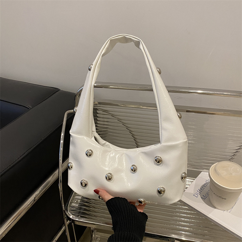 2025 New Trendy New Free Delivery Designer Bag And Fashionable Summer Armpit Bag With Niche Design Luxury Bag Single Shoulder Personalized Crossbody W