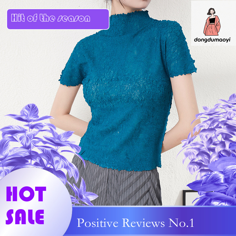 dongdumaoyi Half high neck short sleeved for women 2025 new summer high-end temperament slim fit T-shirt design chic top