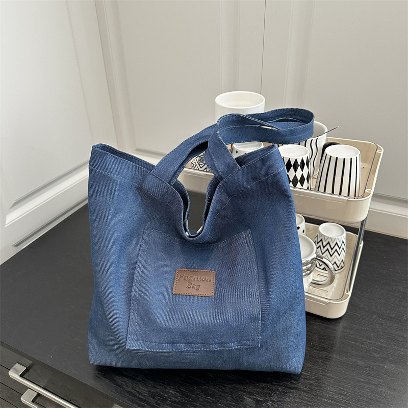 Fashionable Large Capacity For Women In Spring 2025 Trendy Texture Single Shoulder Fashionable Handheld Luxury Bag New Free Delivery Designer Bag Tote