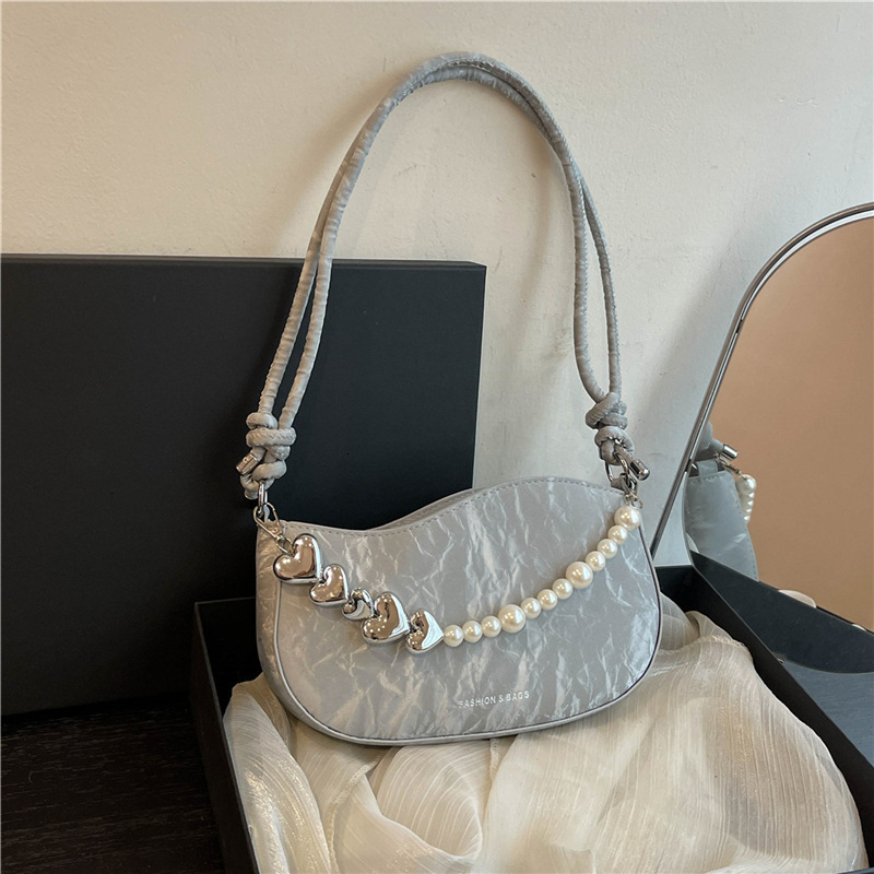 Free Delivery Designer Bag Small Niche Design For Women 2025 New High End Style French Stick Pearl Chain Armpit Single Shoulder Crossbody Luxury Bag