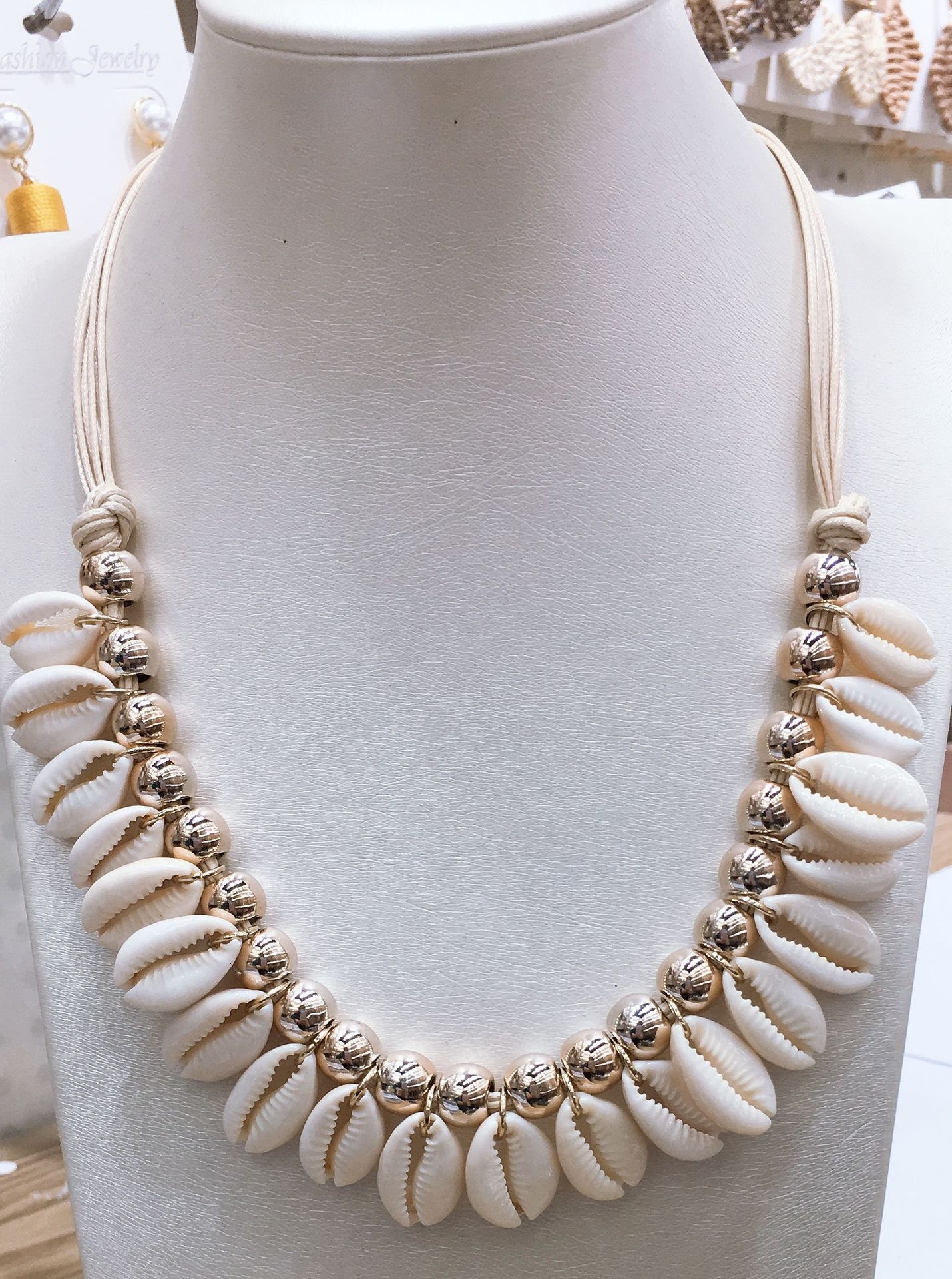 Fashionable and Personalized New Style