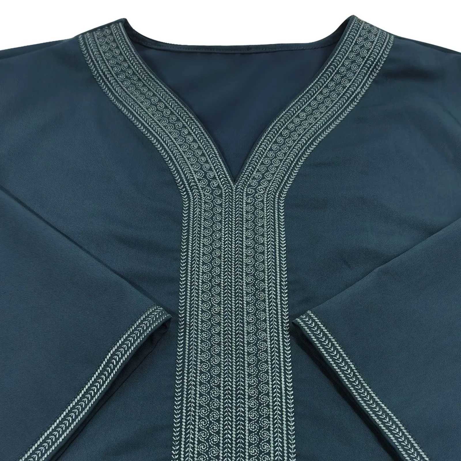 Muslim Men Robe Embroidered Loose Luxury Long Skirt Ramadan Prayer Kaftan Pakistan Attire Thobe Gentleman Traditional Dress 2025 X250514