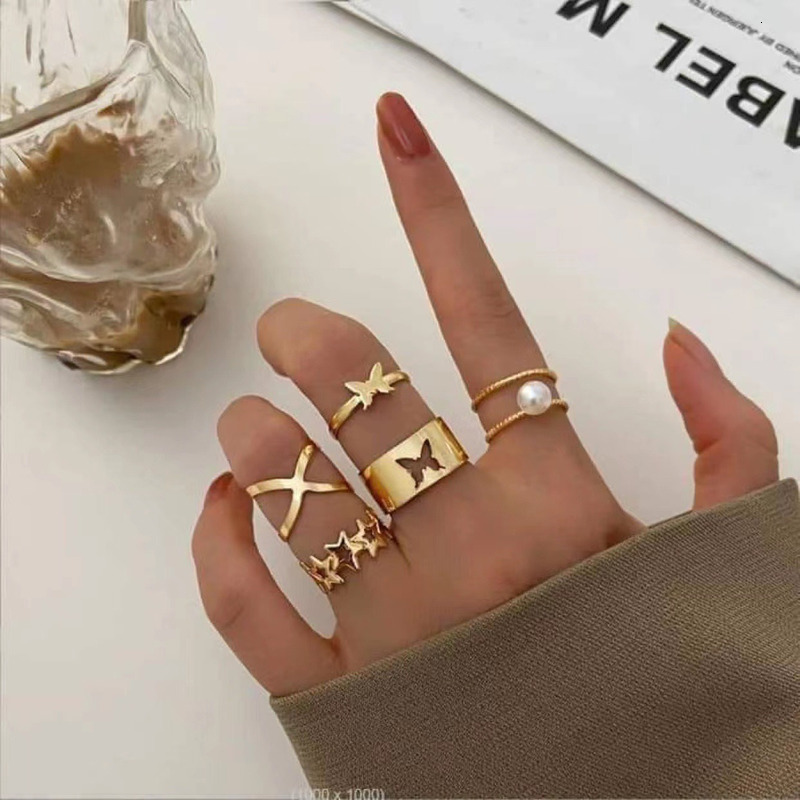 Minimalist Personalized Open Adjustable 5-piece Butterfly Joint Ring Set Exquisite, Unique and Fashionable