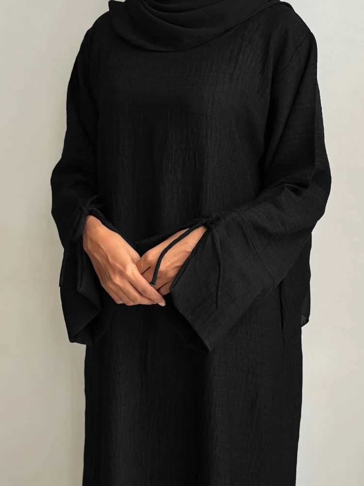 Loose Closed Abaya Dress New Women Pullover Muslim Dress Slit Cuffs Casual Hijabi Outwear Dubai Islamic Arab Clothing Ramadan X250514