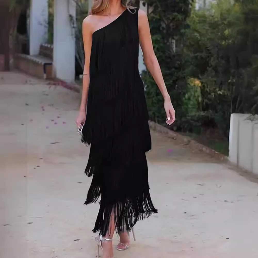 Diagonal Collar Dissymmetry Summer Dress Fashion Tassel Evening Dresses Sleeveless Long Dress for Woman Party DressesXJ250514