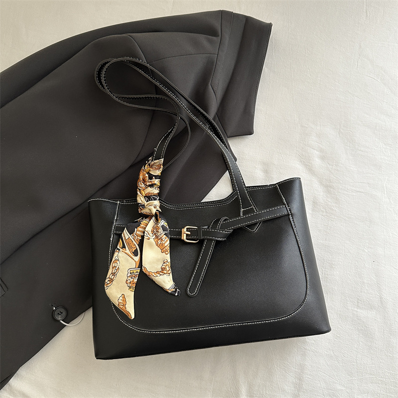New Free Delivery Designer Bag Bag Women's 2025 Spring/summer New Korean Style Fashionable Large Capacity Tote Bag Luxury Bag For Work Commuting 