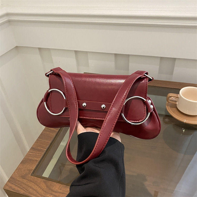 Western Style 2025 New Free Delivery Designer Bag Summer Texture Fashionable Women's Personality Korean Version Solid Color Single Luxury Bag Sho