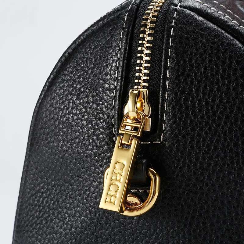 Classic Style Pure Colour Retro Large Capacity Handbag Simple Fashion Women's Shoulder Bag Fine Workmanship
