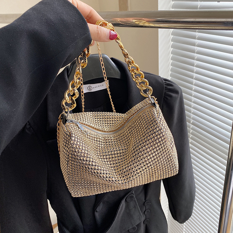Free Delivery Designer Bag Chain Women's Summer 2025 Trendy Korean Edition Bright Cylinder Full Diamond Fashion Casual One Shoulder Crossbody Bag