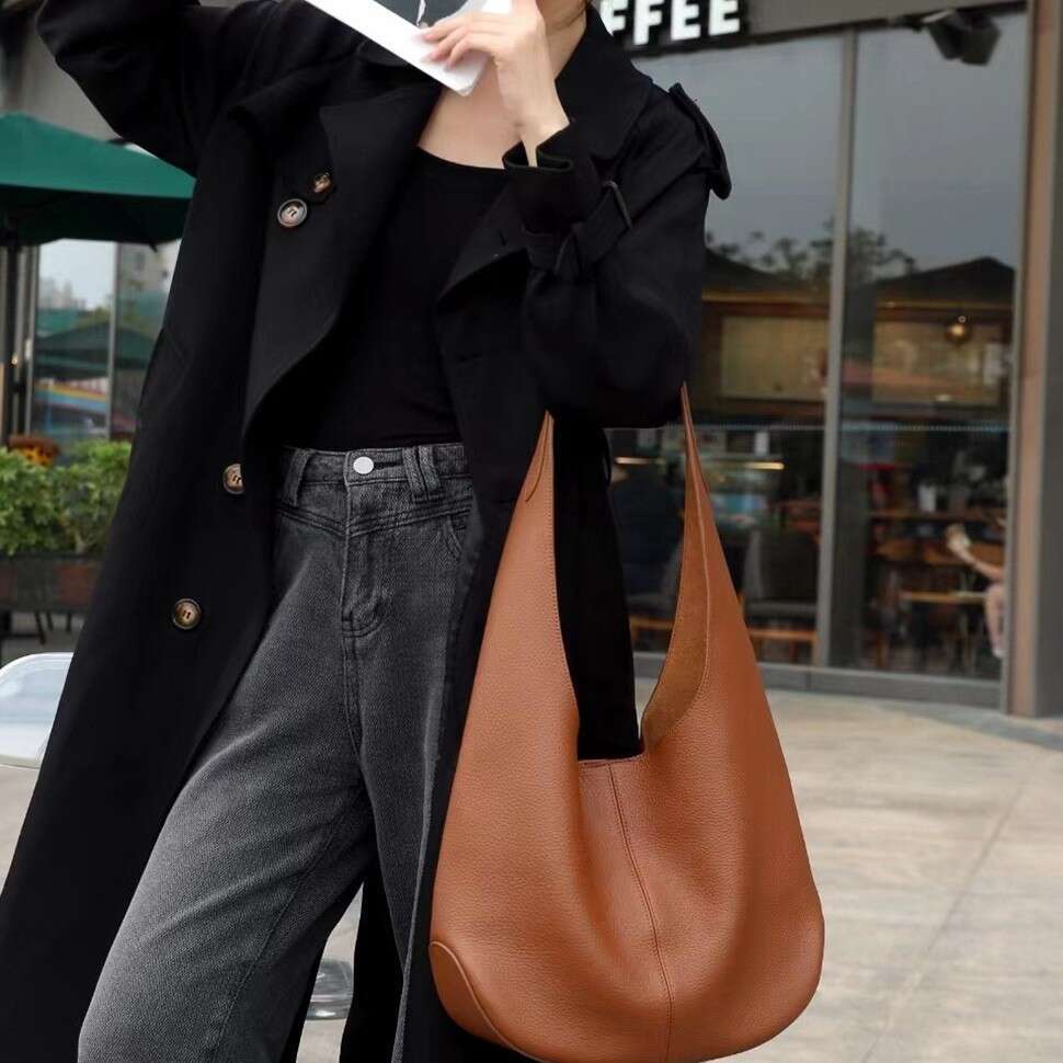 Head Layer Cowhide Tote New Large Capacity Shoulder Autumn And Winter Leather Bag, Women's Versatile Commuting Armpit Bag