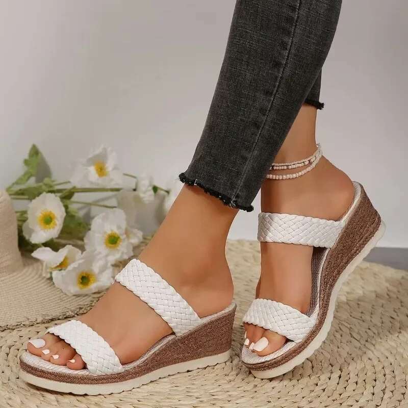 2025 New Slides Comfortable Lightweight Wedge Sandals Summer Fashion Platform Casual Ladies Slippers Shoes for Women