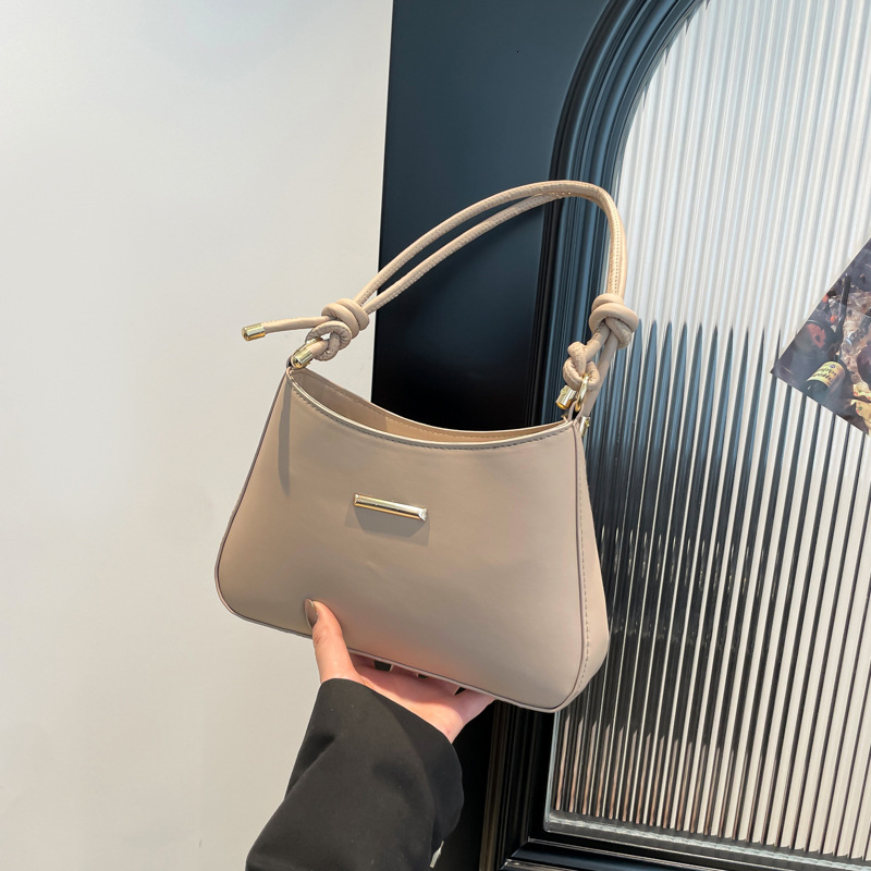 Free Delivery Designer Bag This Year's Popular Women's 2025 New Versatile Small Square Fashion Candy Color Single Shoulder Armpit Commuting 