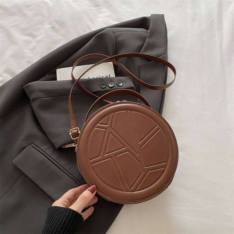 Fashion Indentation Diamond Grid Round Luxury Bag New Free Delivery Designer Bag Cake Handbag Simple Women's 2025 Spring/summer New Korean Versio
