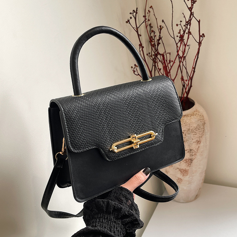 Free Delivery Designer Bag Women's 2025 Autumn Winter New Style High End And Fashionable Single Shoulder Crossbody Small Square This Year's 