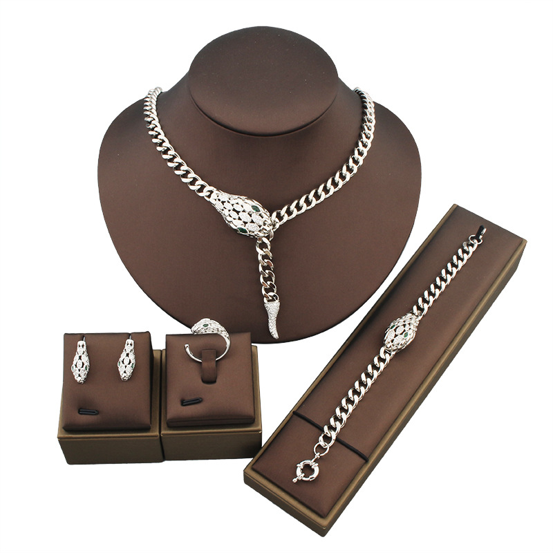 designer Cuban chain,New vintage luxury for ladies,necklace, bracelet, earrings, ring four-piece jewelry set for party and wedding accessories