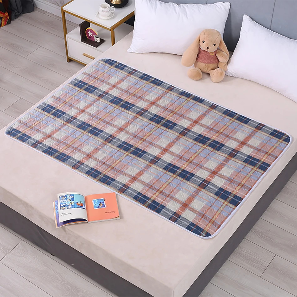 80x120cm 4 Layer Cartoon Dino Heart Diapering Mat Waterproof Washable Changing Pads for Night and Menstrual Protection Baby Care 250515