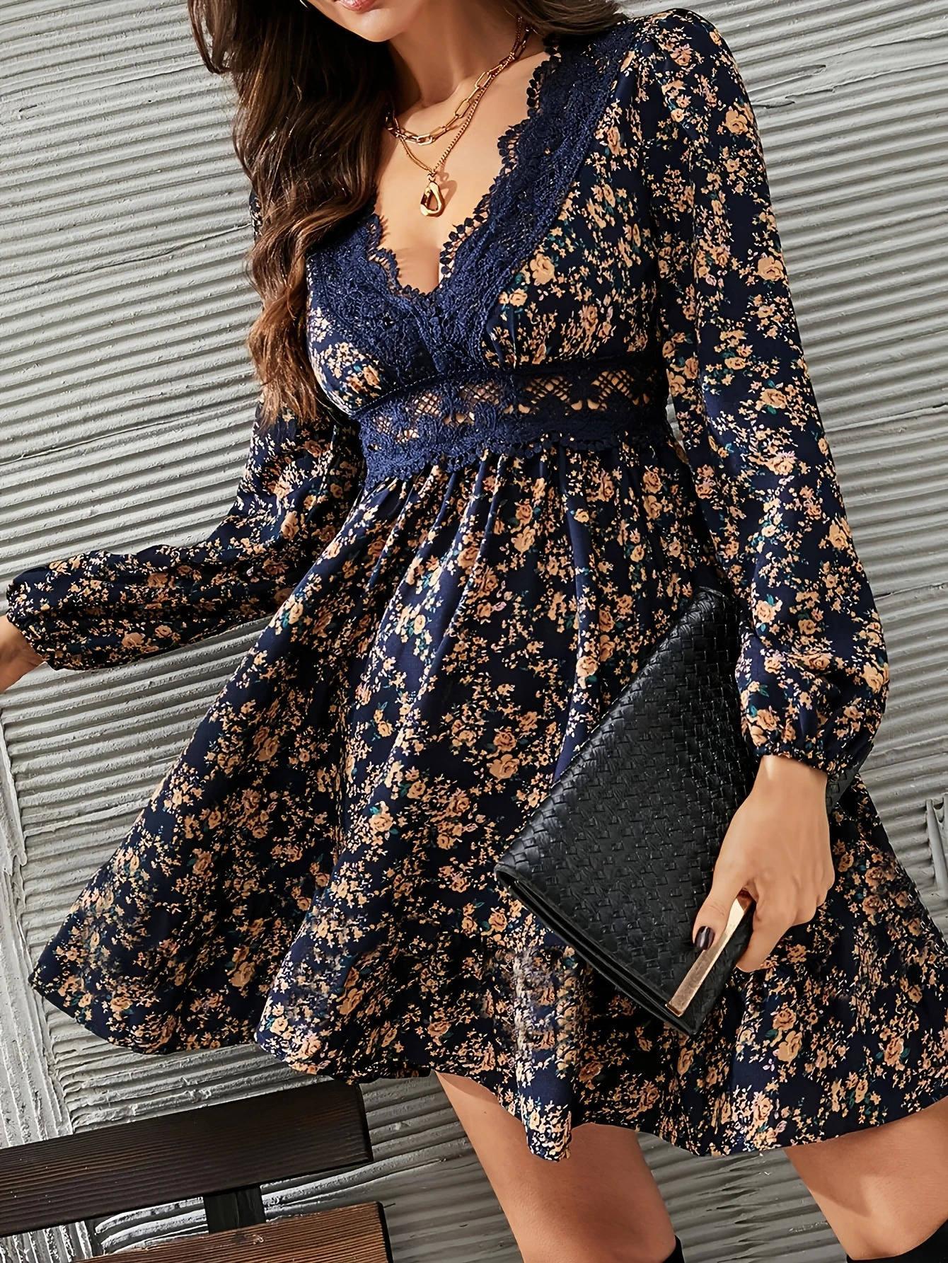 Plus size womens elegant floral Vneck Midi dress with long sleeves and polyester fabric suitable for all seasons 250506