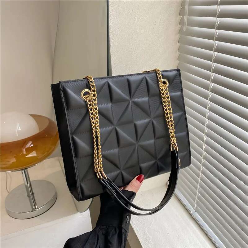 Ladies Fashion Large Capacity Chain Retro Square Tote Bag Dia Texture Shoulder Crossbody Daily Hundred Underarm Handbag