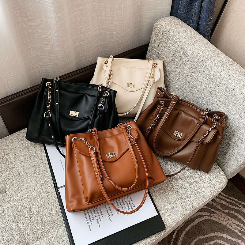 Bag women's new small fragrance style large capacity fashionable tote ins simple commuting shoulder crossbody bag