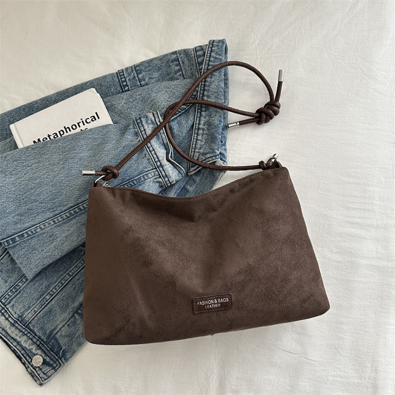 Free Delivery Designer Bag Commuter Shoulder 2025 Winter New Versatile Ins Crossbody Popular This Year Niche Design Tote Luxury Bag