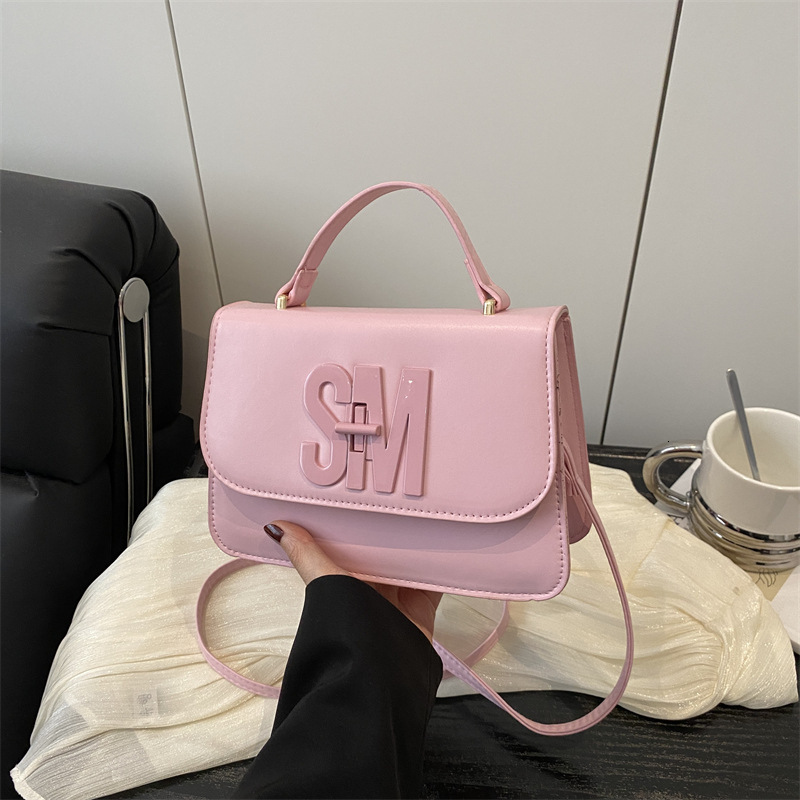 Advanced New Solid Color Simple And Elegant Small Square Large Capacity Casual Handbag New Free Delivery Designer Bag Commuter Crossbody Bag Luxury Ba
