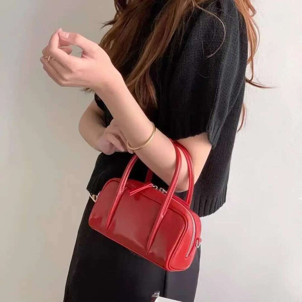 Genuine Leather Women's Small Square Single Shoulder Crossbody Bag, Korean Version, Versatile Texture Commut