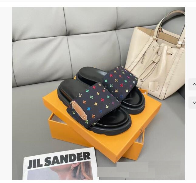 Pool Pillow Slides Designer Sliders Slippers Women Men Fashion Classic Prints Embossed Flat Comfort Mules Summer Sandals Black Fuchsia Grey Beach Shoes