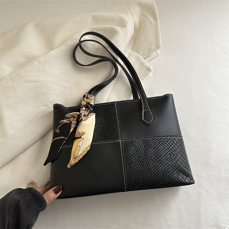 2025 Spring/summer Underarm Women's New Trendy Commuter Shoulder Large Capacity Luxury Bag Tote New Free Delivery Designer Bag Bag Fashionable