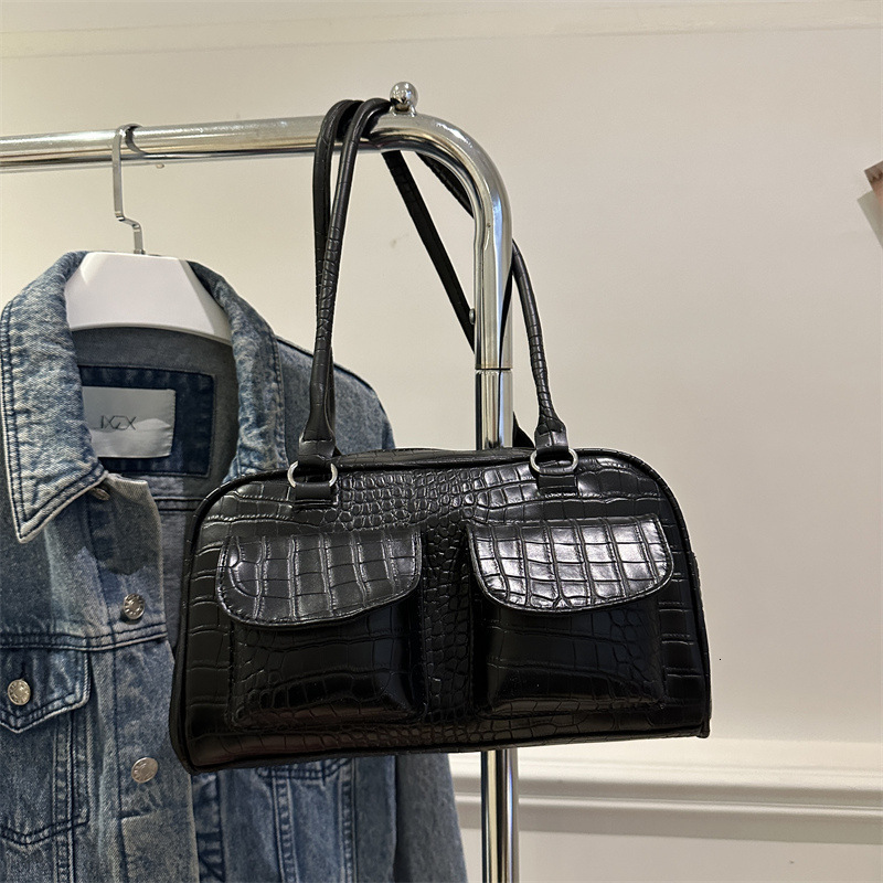 Free Delivery Designer Bag Advanced Underarm For Women 2025 Large Capacity Postman Commuter Handheld Boston Pillow Bag Luxury Bag