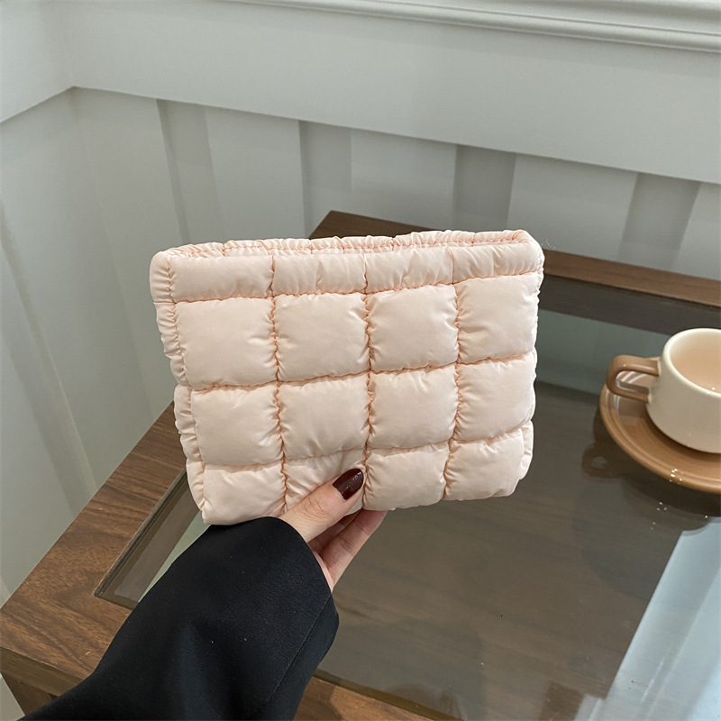 Free Delivery Designer Bag Korean Style Multi Color Minimalist Makeup Hand Held Small Square Large Capacity Multifunctional Storage Spring 2025 Luxury