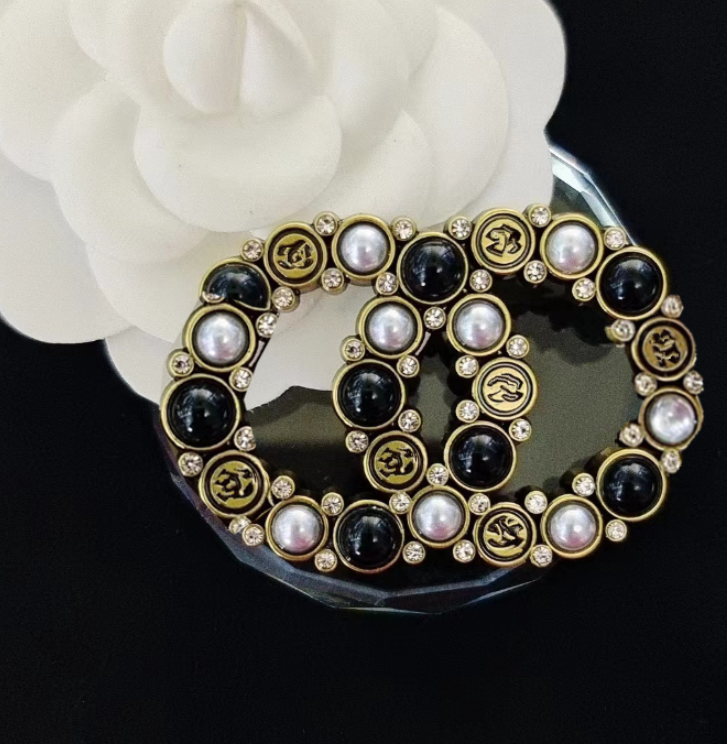 20style Brand Desinger Brooches Letters Brooch Fashion Women Pearl Crystal Rhinestone Suit Pin Jewelry Accessories Gifts