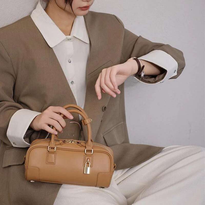 Genuine Leather Lock Brand High-end Women Handbag Designer New Cowhide Shoulder Fashion Versatile Exquisite Bag