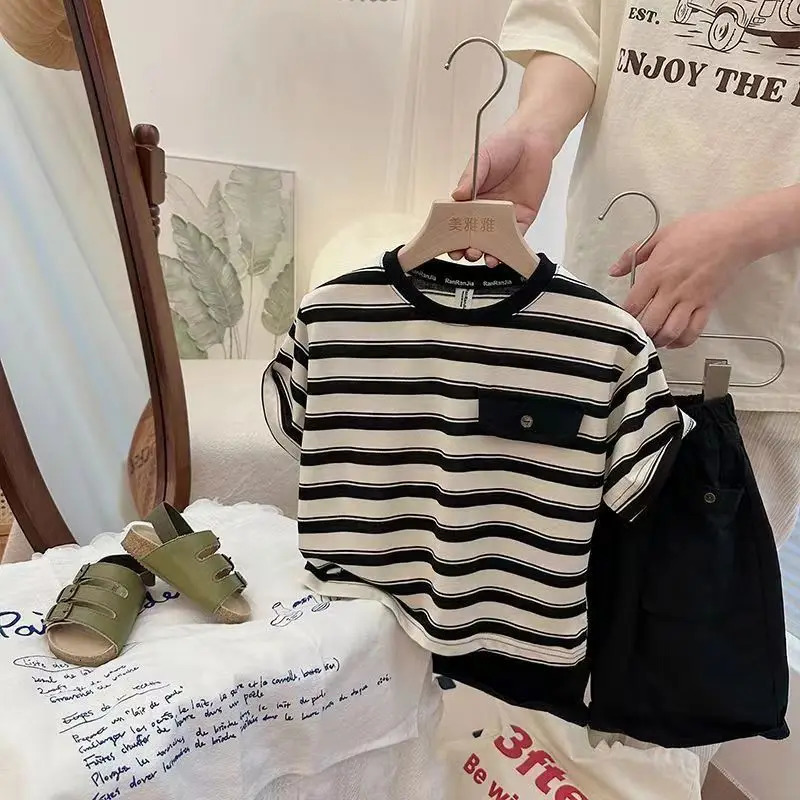 Kids Short Sleeve Boys and Girls T-shirt Summer Girls Striped Baby Top Cotton Childrens Clothing 250515