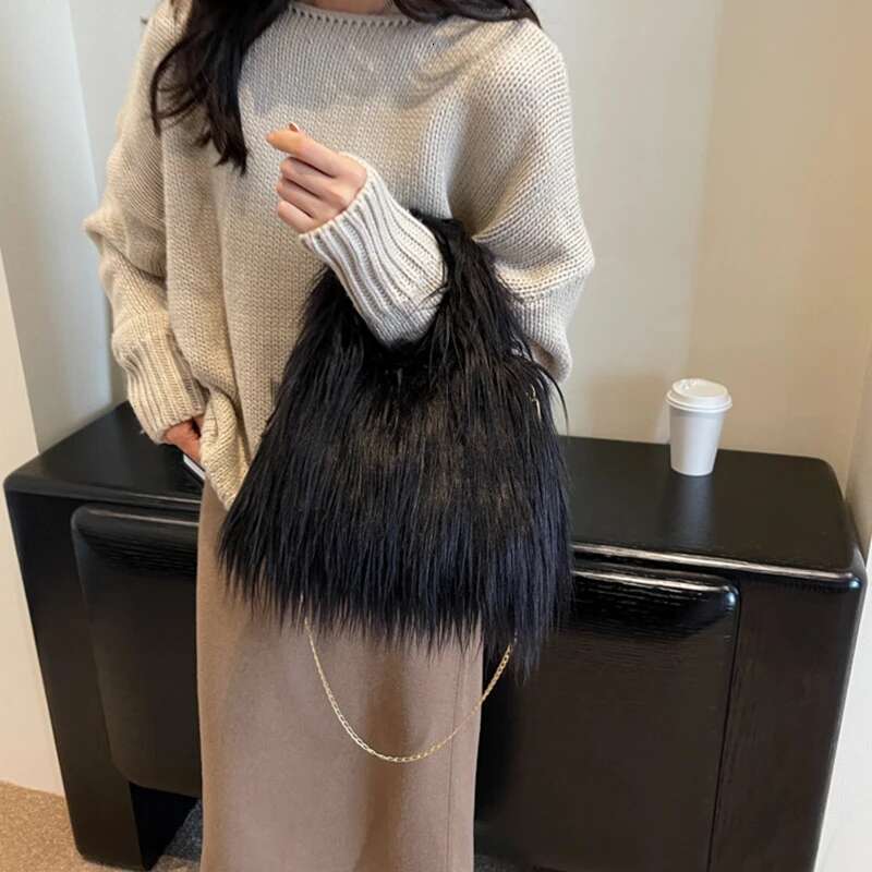 Winter Faux Fur Shoulder For Women Trendy Fuzzy Handbags Plush Crossbody Fluffy Tote Furry Handle Mobile Phone Bag